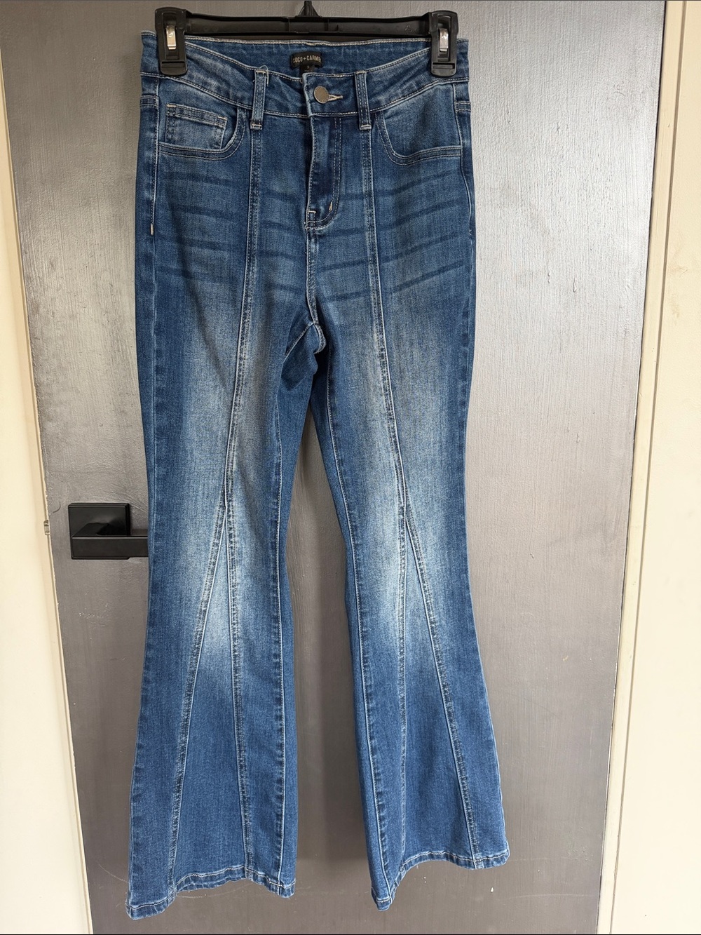 Coco + Carmen Flare Jeans w/ Front Seams - NWOT !